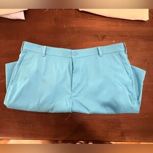 Men’s Nike Golf Shorts Size 38